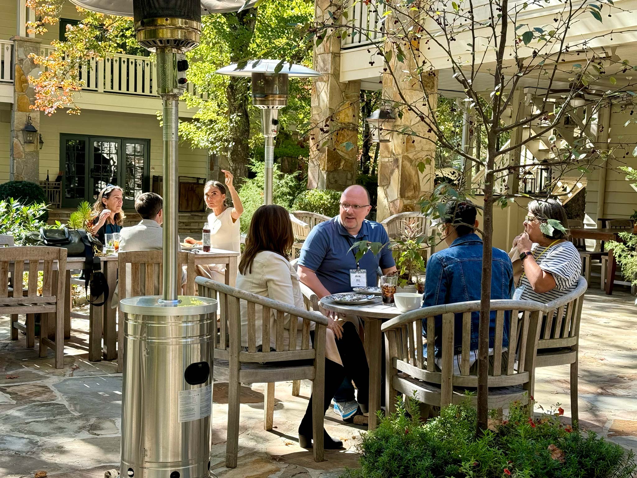 Uprising attendees eating lunch outside